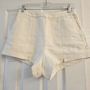Doen White Shorts